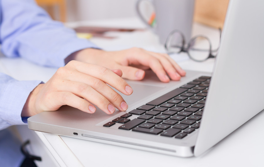 上海刑事律師解讀:舉報經(jīng)濟(jì)犯罪所需證據(jù)全解析