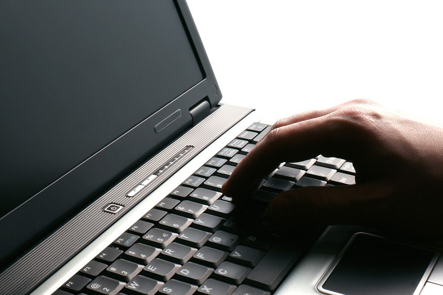 長寧刑事律師視角:非法使用假幣的立案標(biāo)準(zhǔn)解析