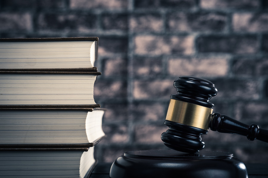 上海刑事辯護(hù)律師:經(jīng)濟(jì)犯罪嫌疑人拘留能否保釋之析