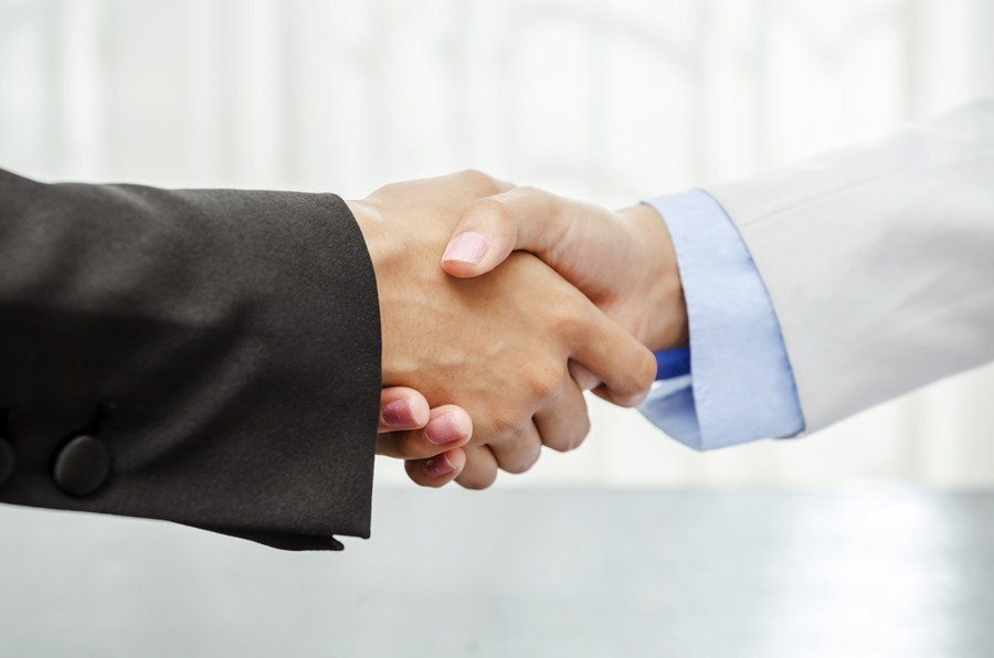 法律混戰(zhàn):上海聚眾擾亂交通秩序罪律師揭秘法律沖突的迷霧