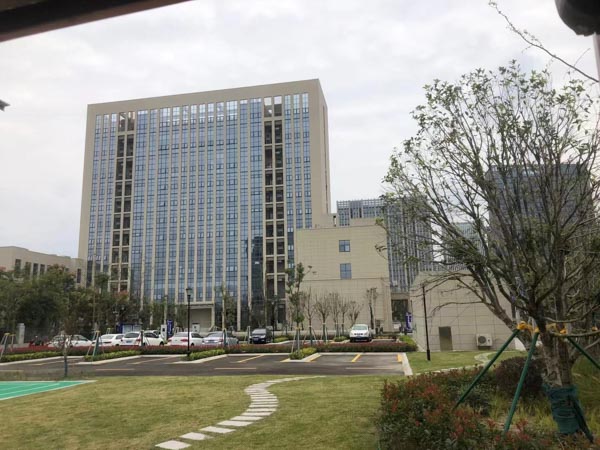 崇明刑事律師來講講清潔工掃地時(shí)將辦公室的財(cái)物拿走怎么辦