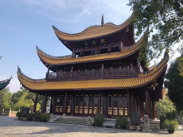 上海刑事案件律師來講講非法經(jīng)營數(shù)額已達(dá)到法定追訴標(biāo)準(zhǔn)后相關(guān)文件廢止怎么辦