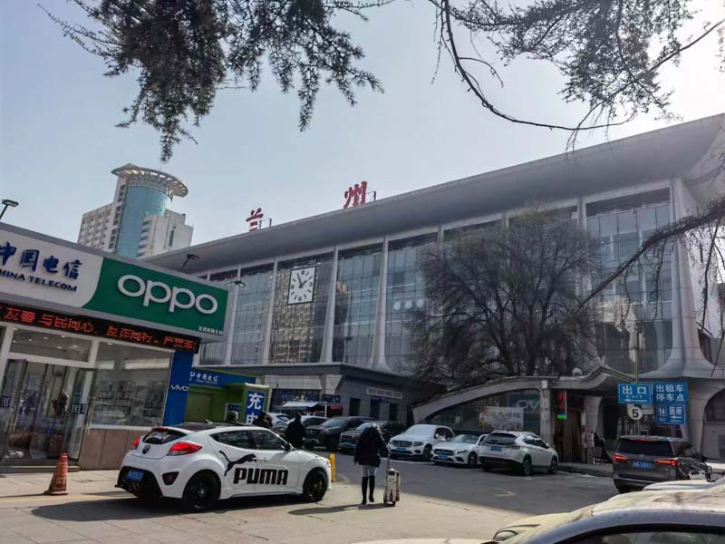 誹謗罪的點(diǎn)擊轉(zhuǎn)發(fā)狀態(tài)是否不同于先例？上海刑事律師告訴您