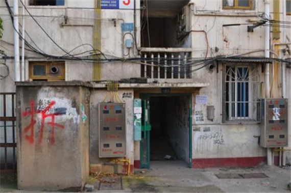 上海拆遷律師 丈夫?yàn)椴疬w房而結(jié)婚,妻子知道真