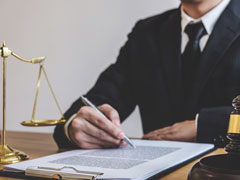 <b>上海刑事辯護(hù)律師視角:打官司經(jīng)濟(jì)案件坐牢時(shí)長(zhǎng)的多面剖析</b>