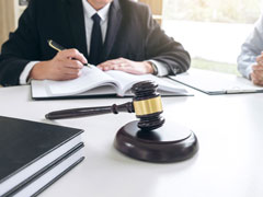 <b>長寧區(qū)刑事律師視角下的經濟犯罪:復雜多變的經濟社會“毒瘤”</b>